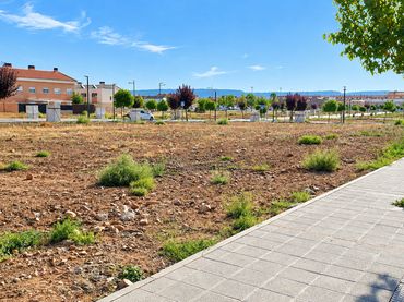 Terreno industrial en venta en Calle Cigüeña