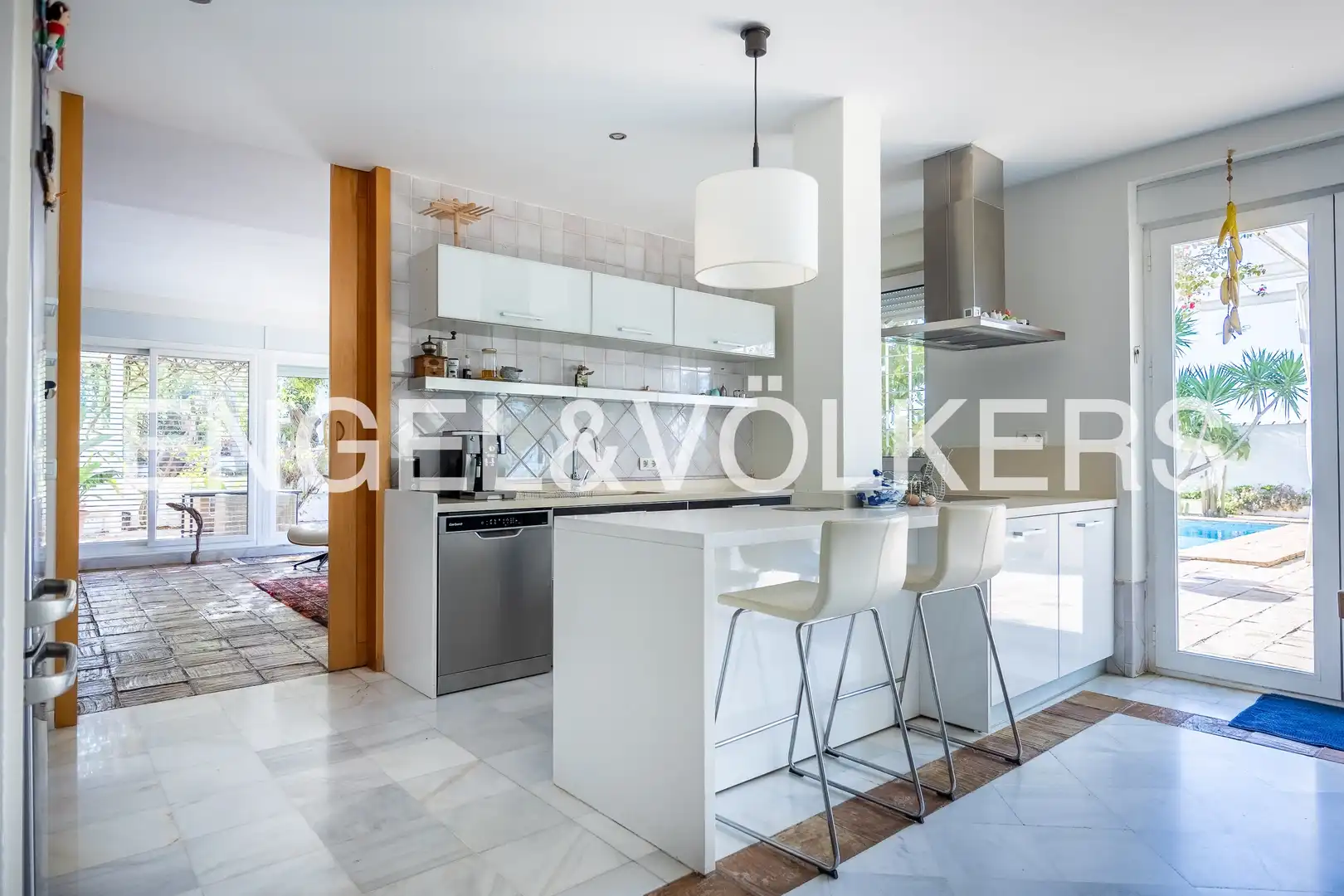 Kitchen of Houses for sale in Valencina de la Concepción  with Air Conditioner, Heating and Private garden