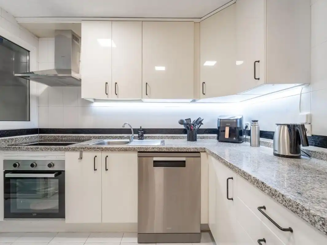 Vivienda con terraza en venta en Duquesa Village, imagen 17