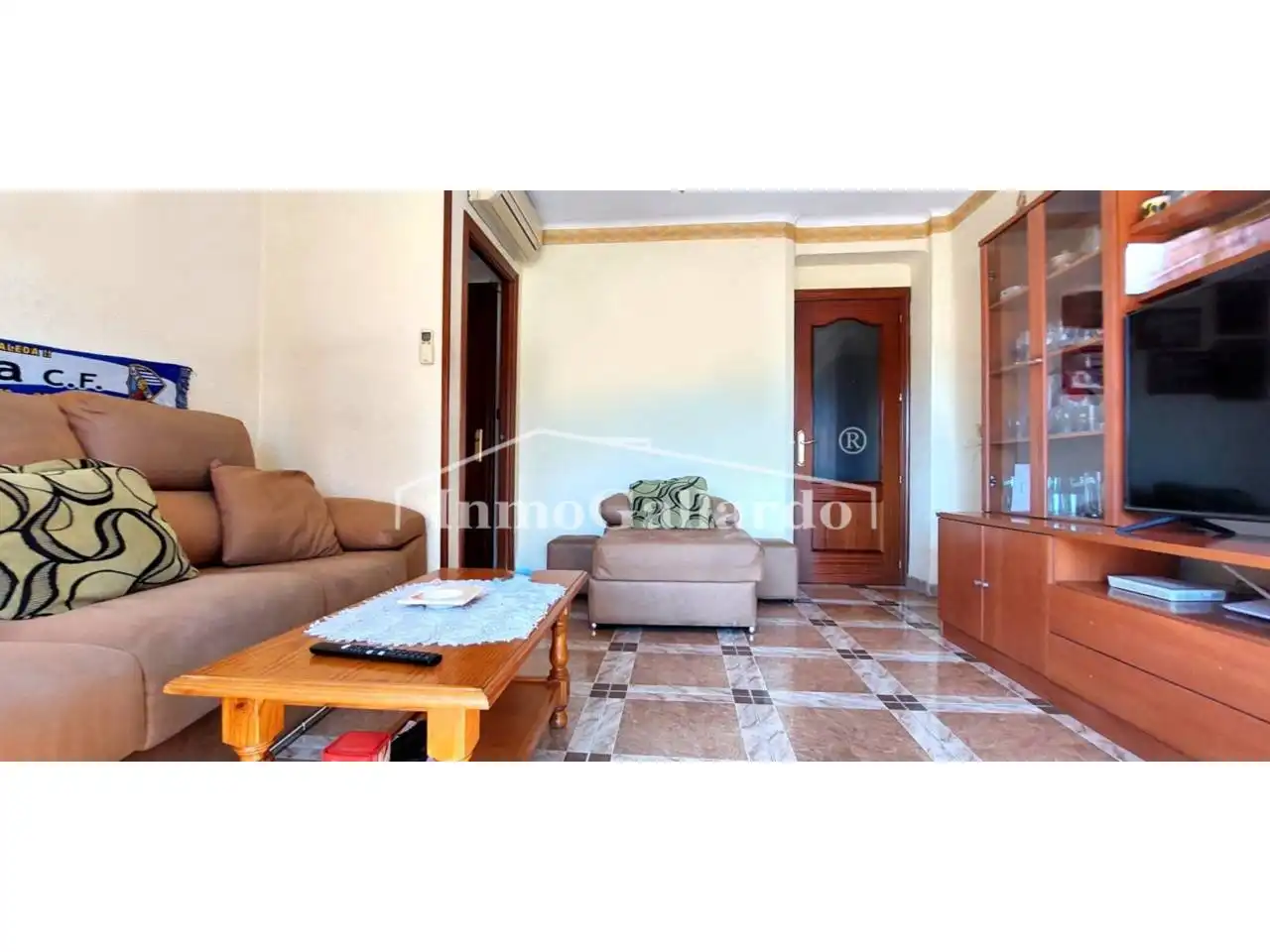 Living room of Flat for sale in Málaga  with Air Conditioner, Furnished and Balcony