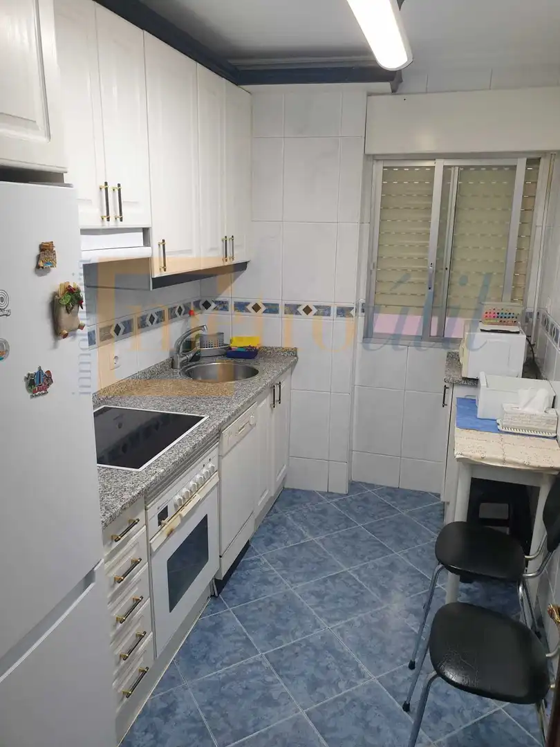 Kitchen of Flat for rent in Salamanca  with Heating, Parquet flooring and Furnished