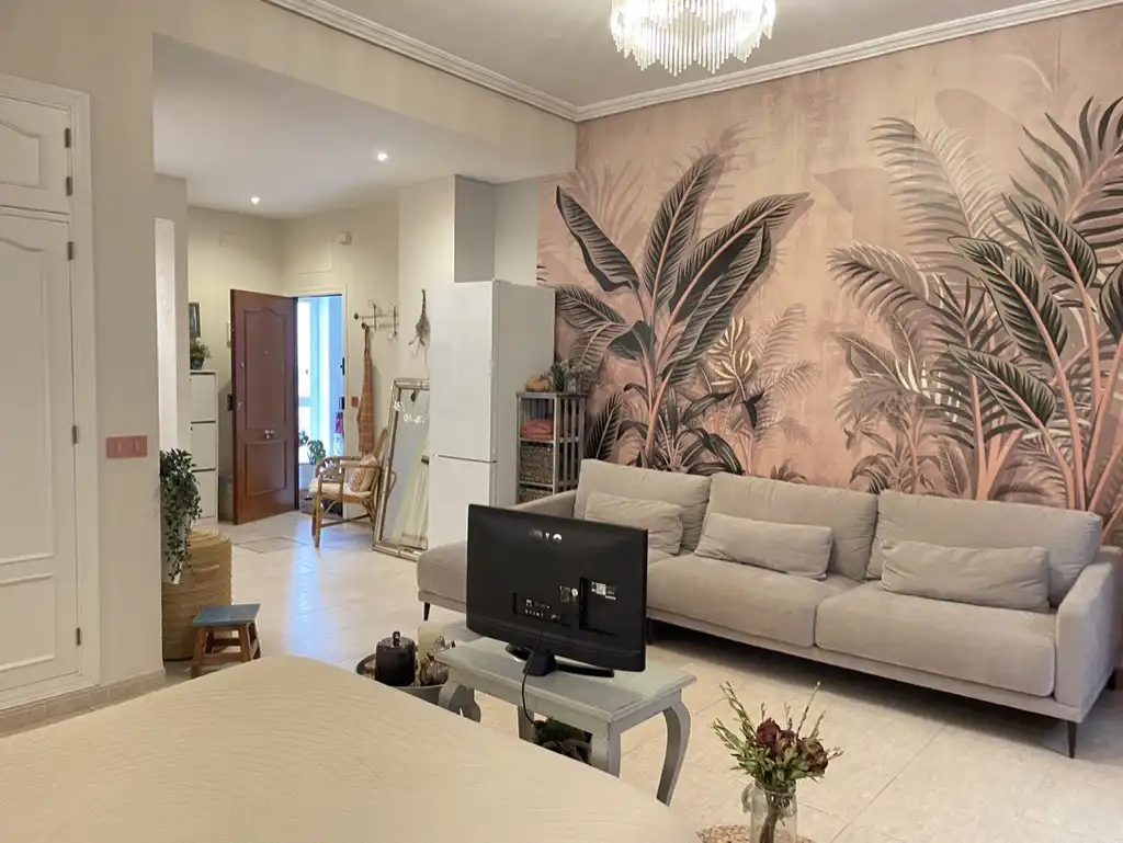 Study for rent in Santa Catalina