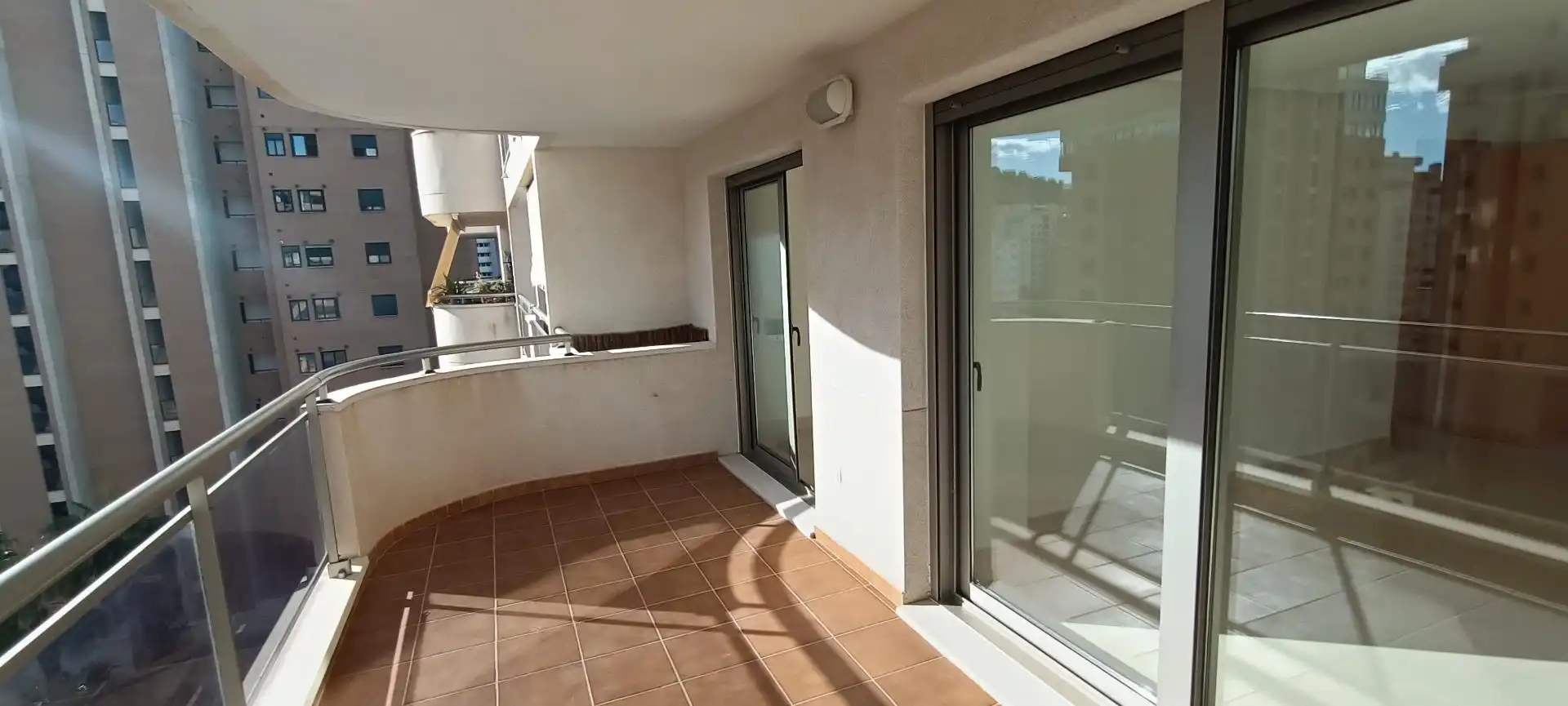 Apartament amb piscina en venda a Avinguda Mestral, imagen 4