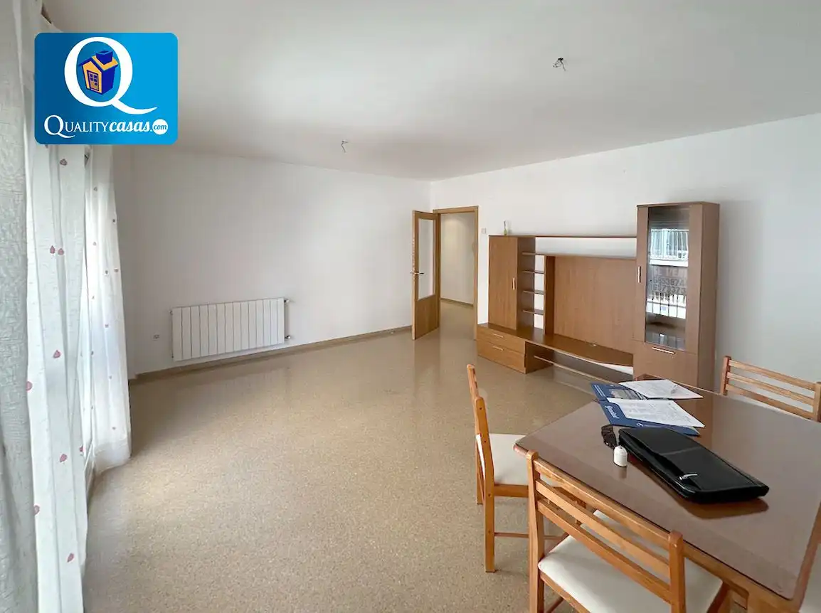 Vista exterior de Piso en venta en Alicante / Alacant con Terraza y Trastero