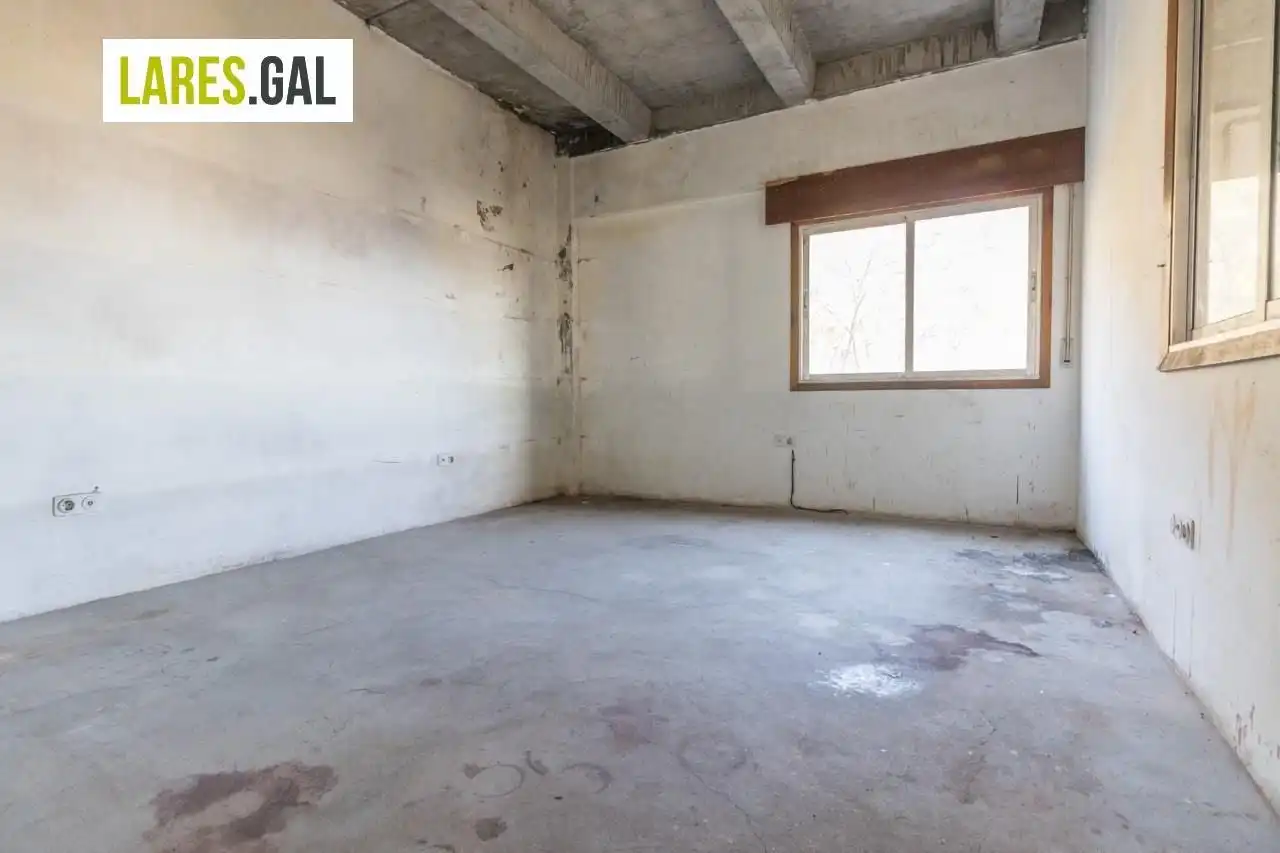 Fabrikhallen zur Miete in Moaña