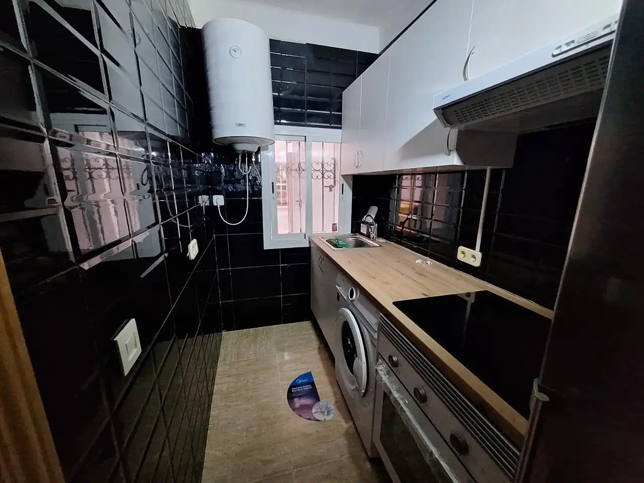 Kitchen of Ground floor for sale in Madrid