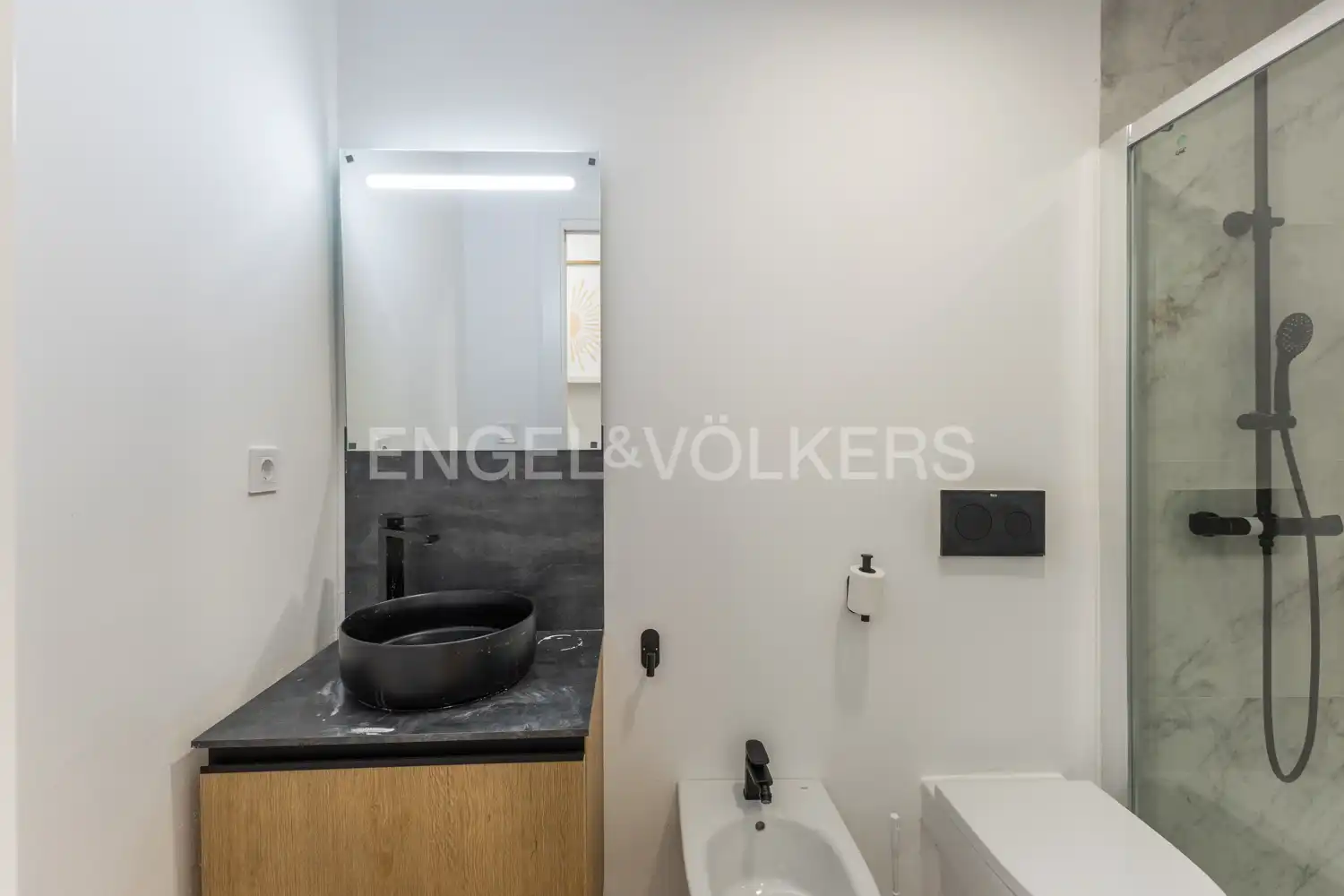 Baño de Piso en venta en Valencia con Aire acondicionado, Calefacción y Trastero