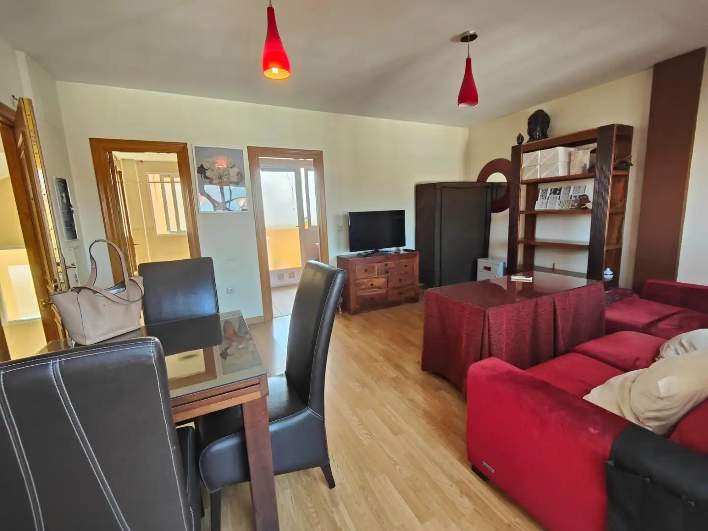 Wohnzimmer von Dachboden zum Verkauf in Las Gabias mit Heizung und Terrasse