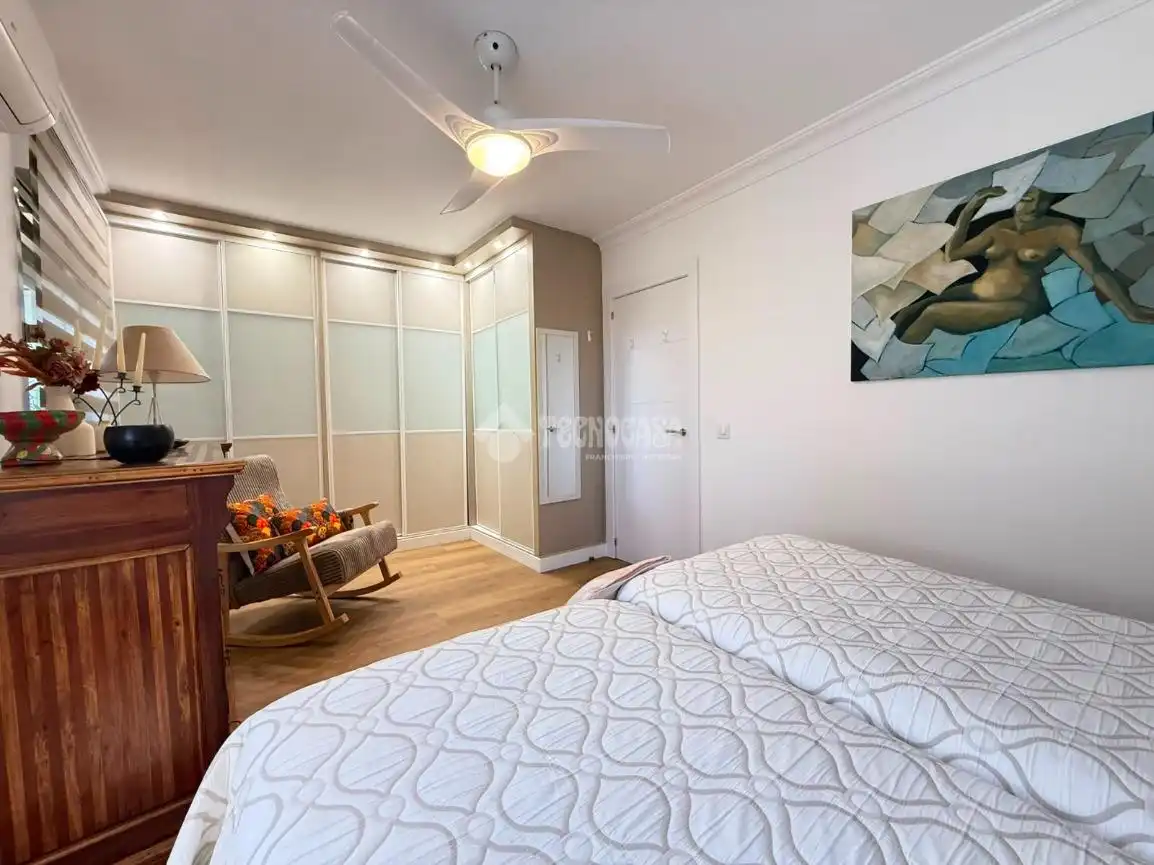 Habitación de Piso en venta en Huelva con Aire acondicionado