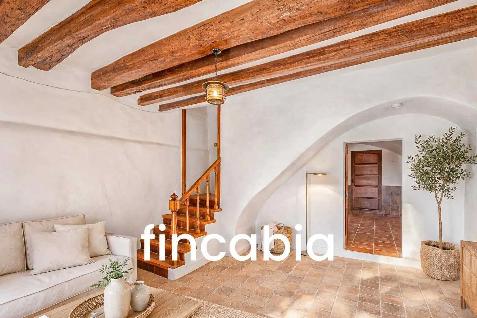 Casa con jardín en venta en Carrer de la Indústria, imagen 2