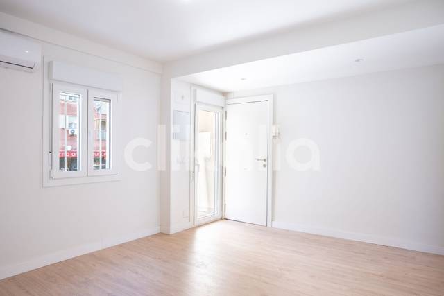 Piso en Venta en El Plantinar – Avda. La Paz - El Juncal