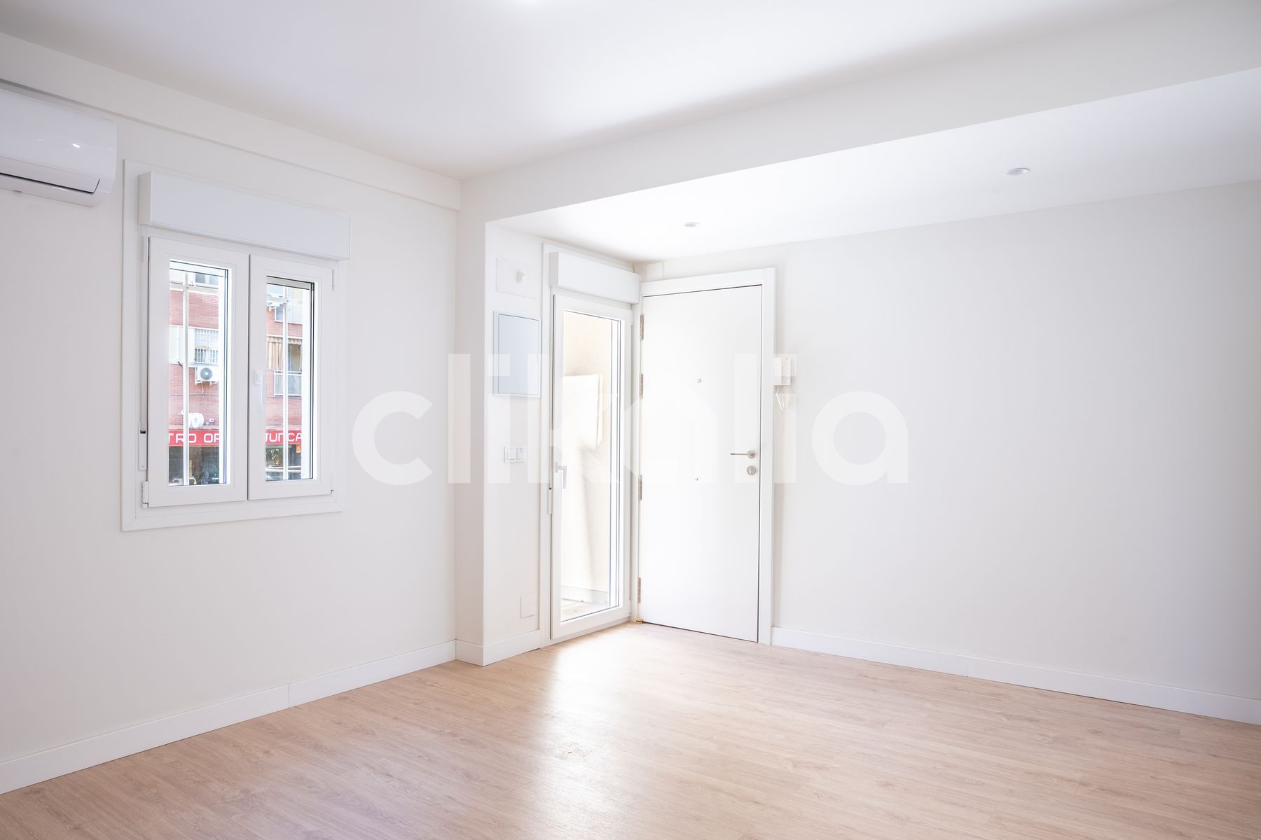 Bedroom of Flat for sale in  Sevilla Capital  with Air Conditioner and Terrace