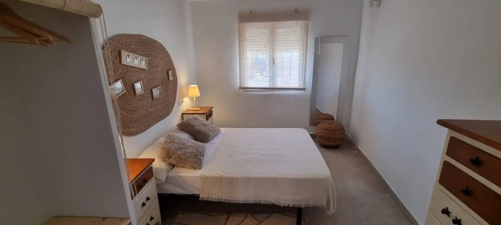 Habitación de Apartamento de alquiler en Cartagena con Terraza y Amueblado