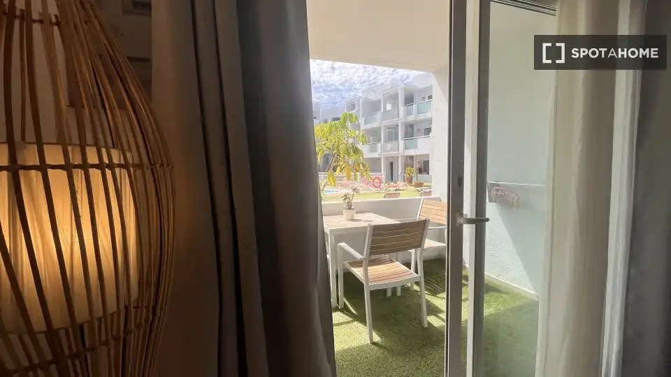 Terrasse von Wohnungen zur untervermieten in La Oliva mit Klimaanlage, Terrasse und Möbliert