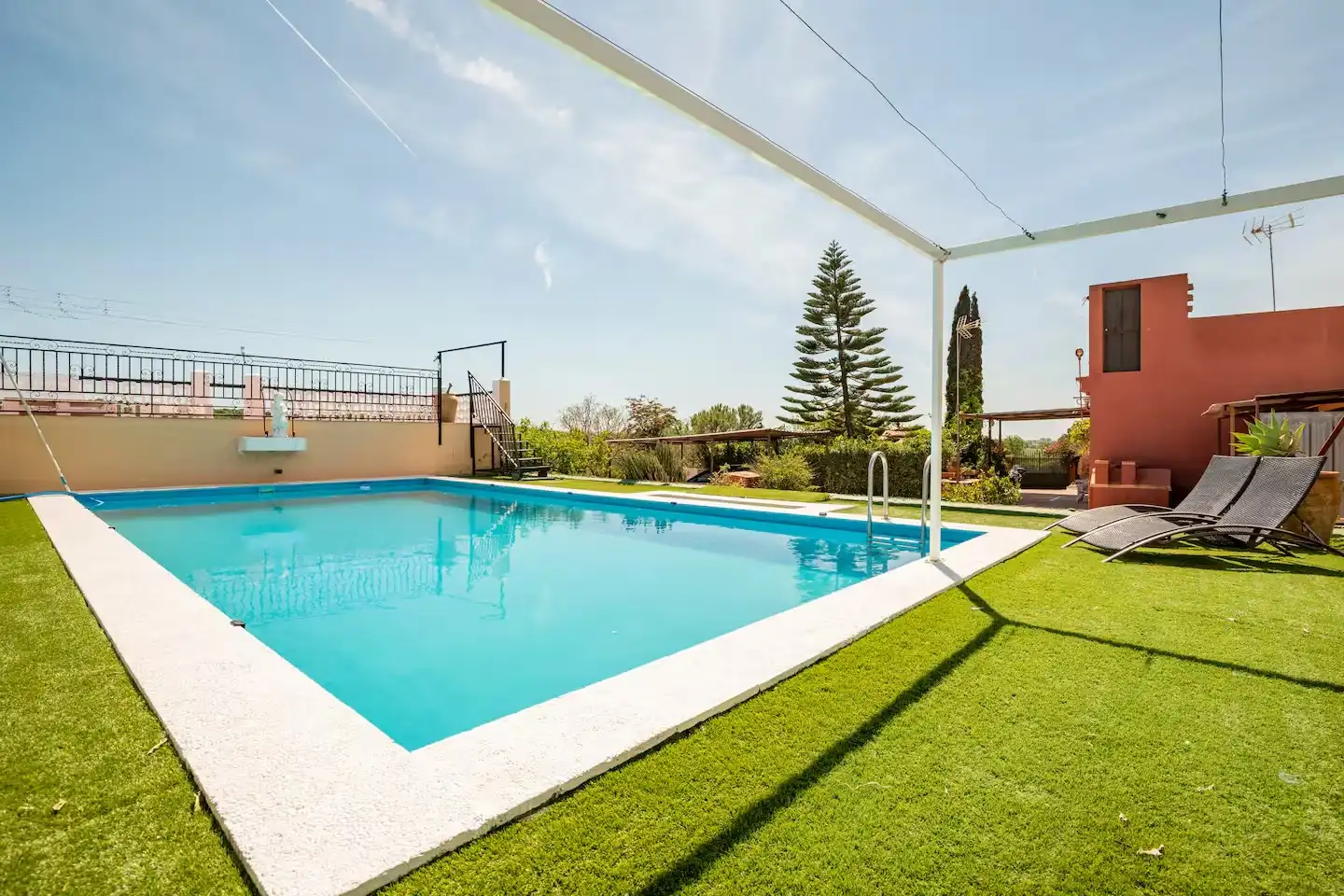 Villa mit Pool zur Miete in Urbanizacion Frutales del Alcor 244, imagen 3