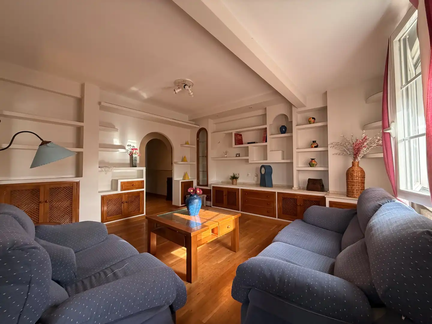 Living room of Flat for sale in Plasencia  with Air Conditioner, Heating and Furnished