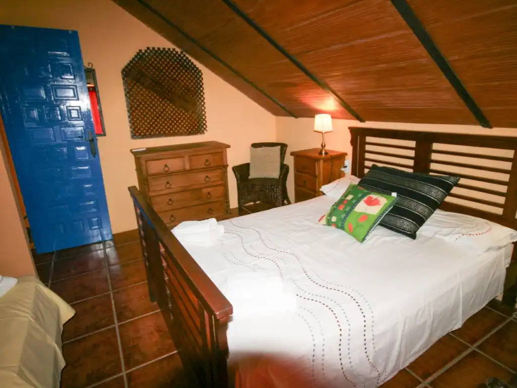 Habitación de Finca rústica en venta en Alhaurín El Grande con Jardín privado, Terraza y Piscina