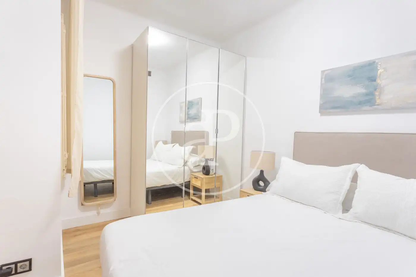 Flat for rent in Carrer de la Marina, Fort Pienc