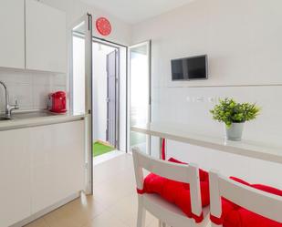 Kitchen of Flat to share in Chiclana de la Frontera  with Air Conditioner, Heating and Terrace