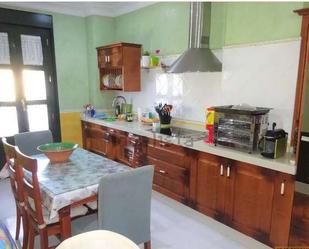 Kitchen of House or chalet for sale in  Sevilla Capital  with Air Conditioner, Terrace and Storage room