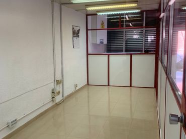 Local comercial en venda a Carrer de Sant Vicenç Ferrer