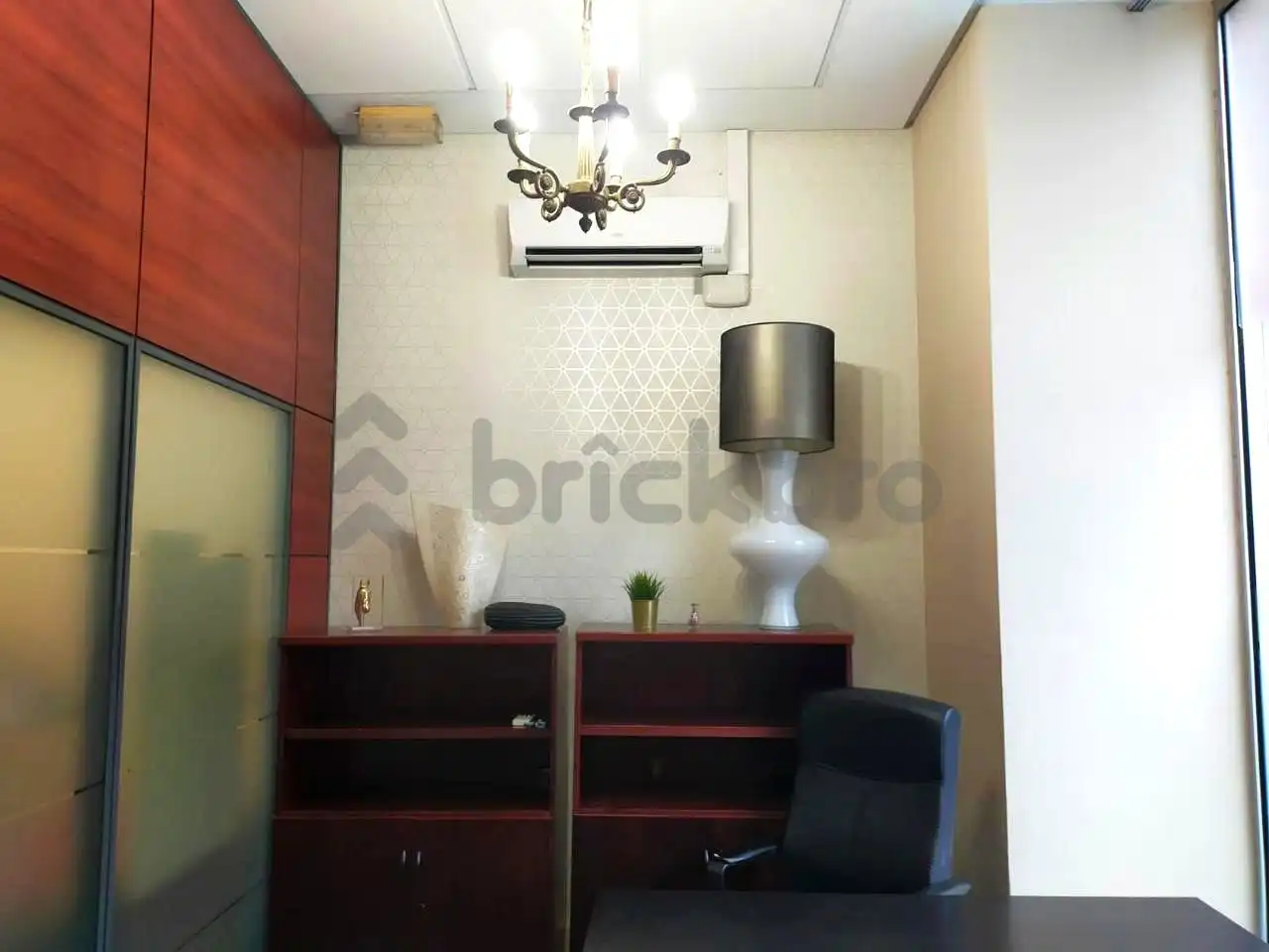 Commercial properties for sale in Barcelona  with Air Conditioner