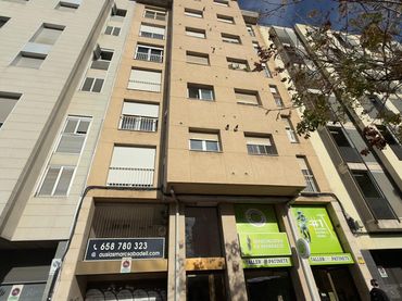 Pis amb balcó en venda a Can Feu - Gràcia