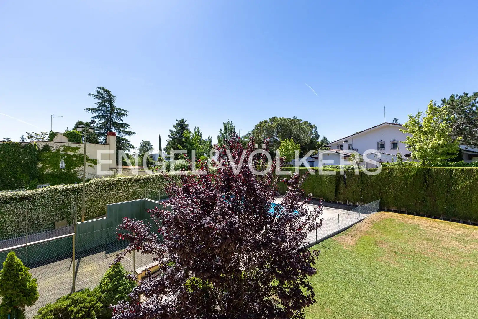 Terrassa de Casa o xalet en venda en La Moraleja amb Aire condicionat, Calefacció i Jardí privat