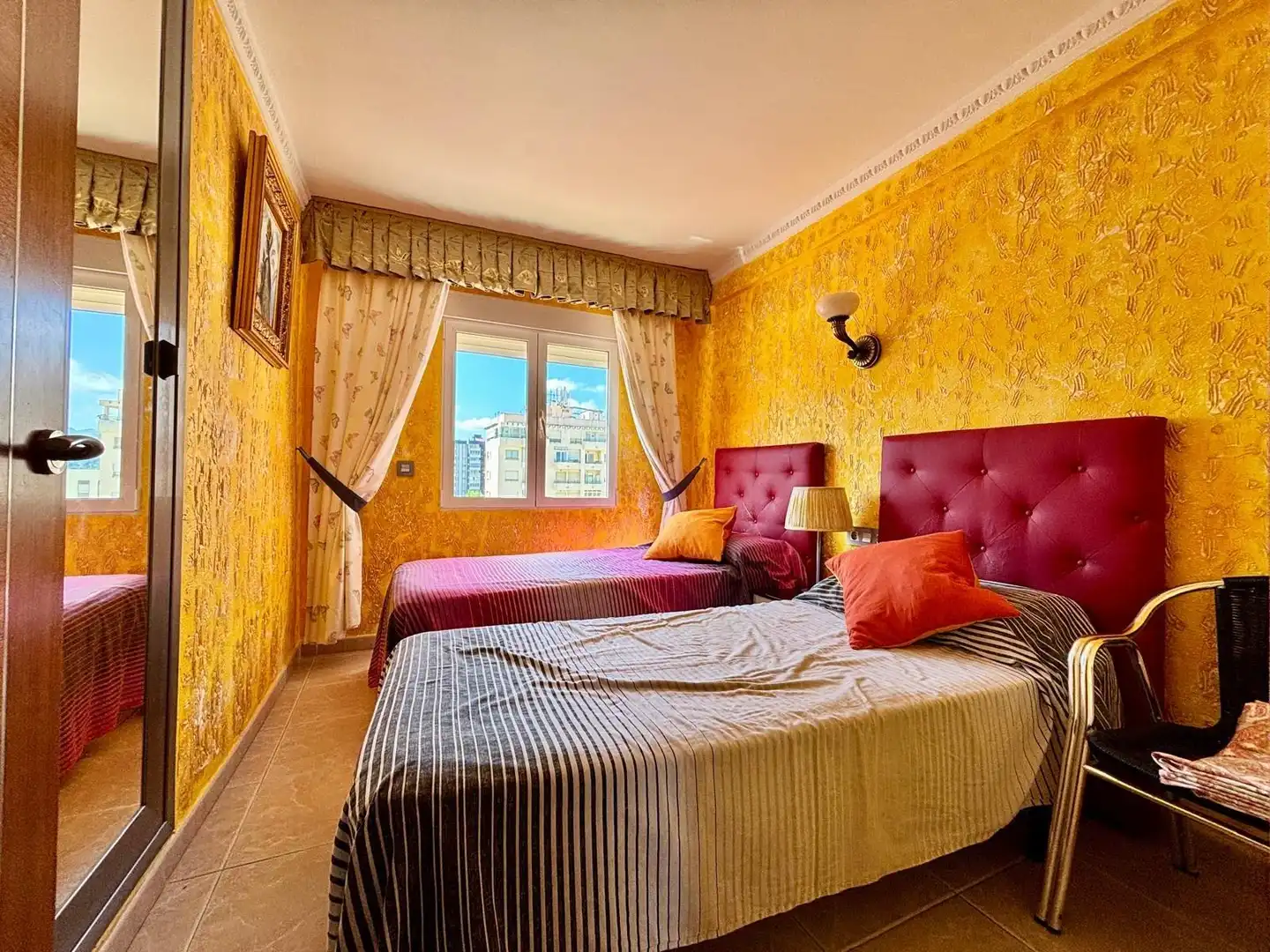 Dormitori de Apartament en venda en Gandia amb Aire condicionat, Jardí privat i Terrassa
