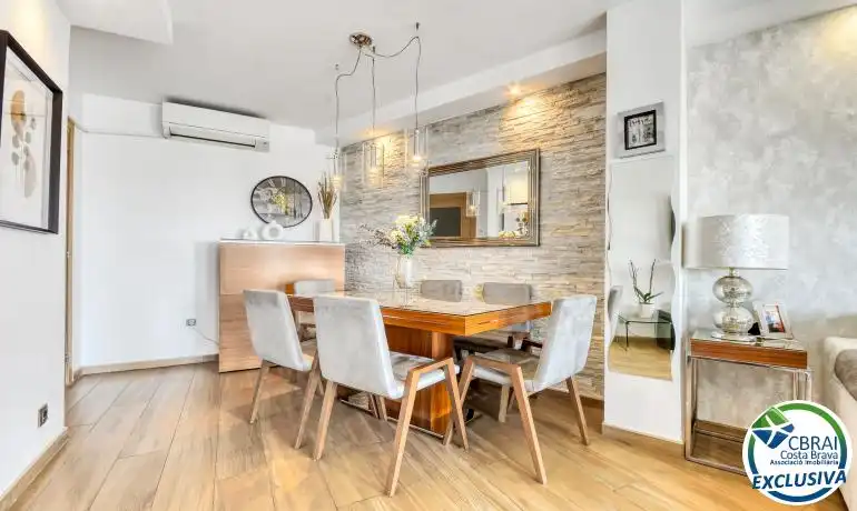 Comedor de Apartamento en venta en Figueres con Amueblado