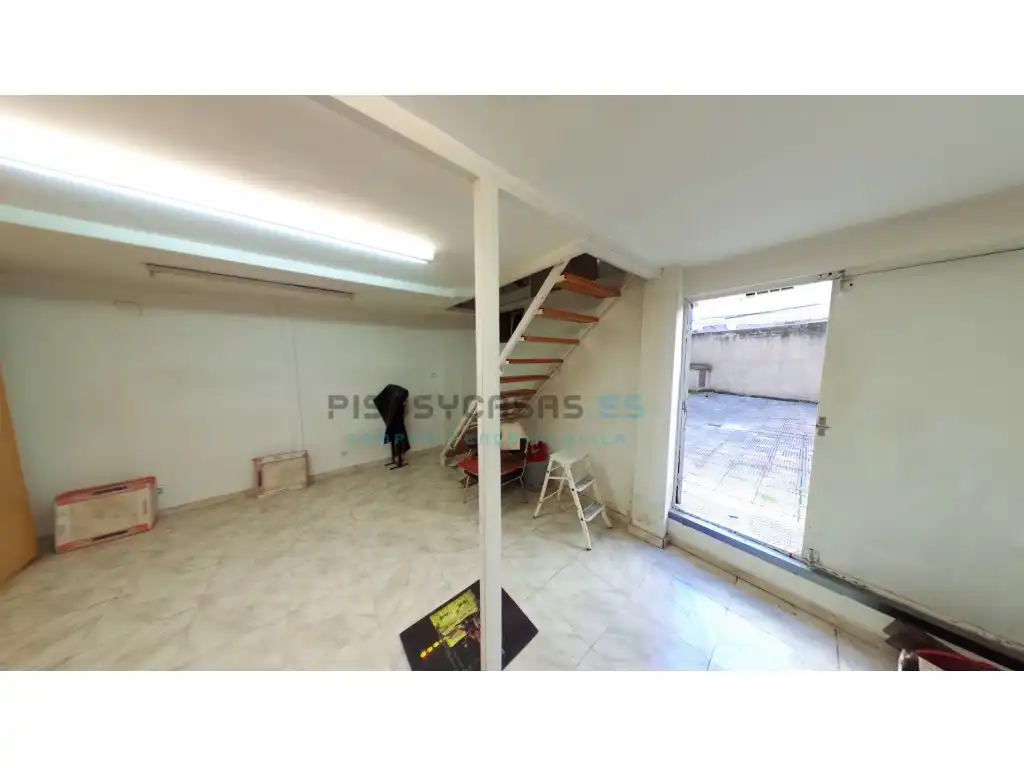 Local en venta en Zaragoza con Amueblado