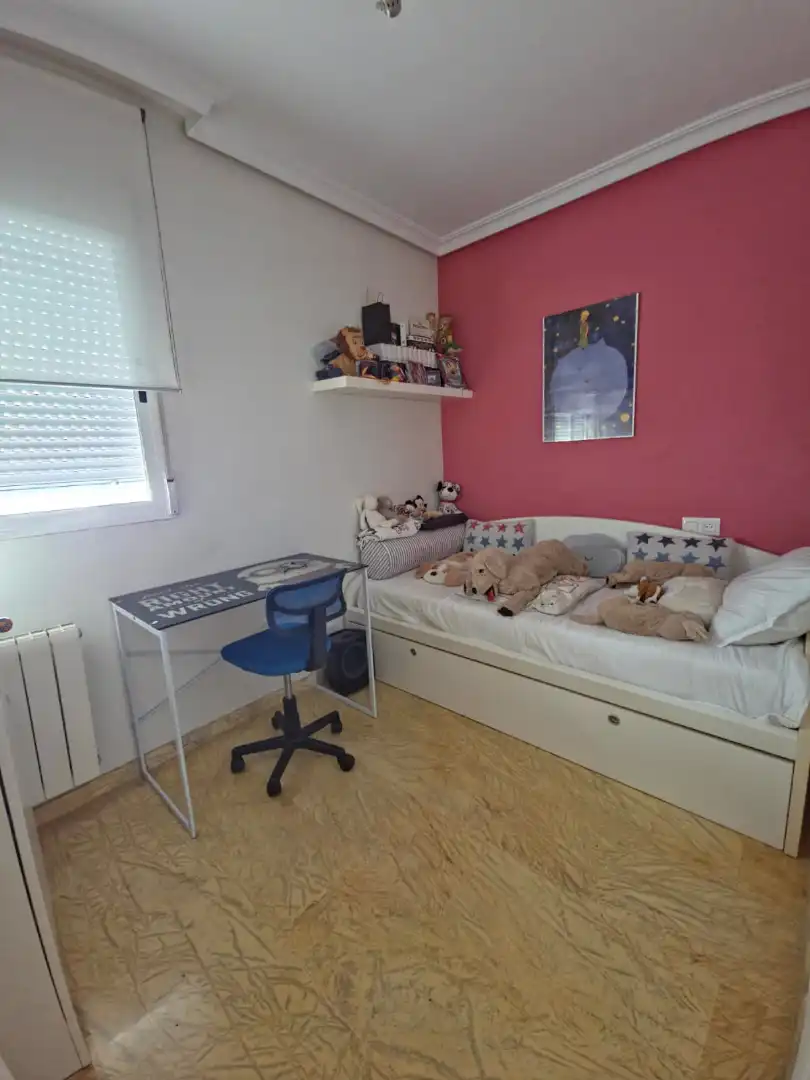 Habitación de Ático en venta en Andújar con Aire acondicionado, Terraza y Amueblado