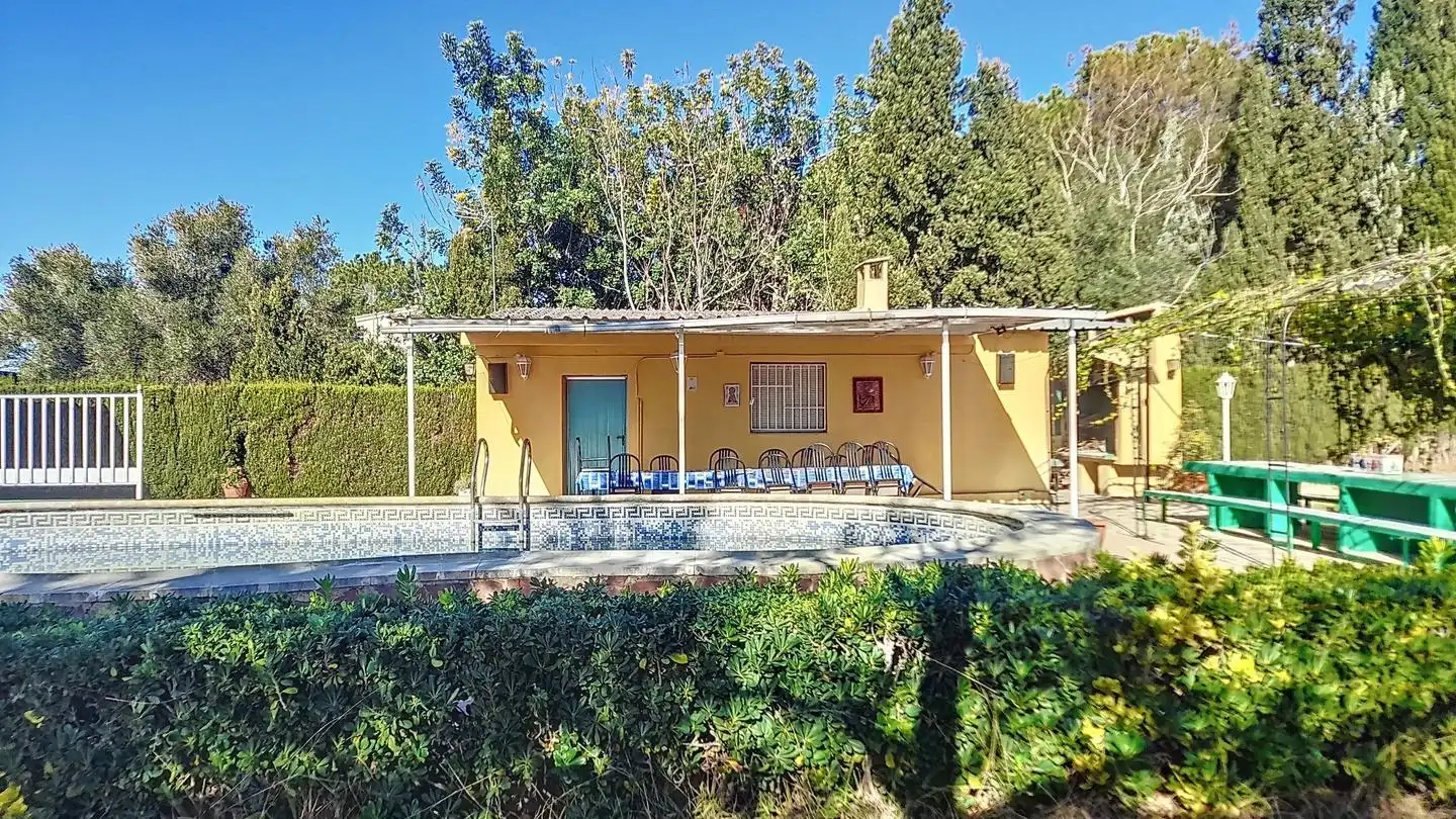 Außenansicht von Country house zum Verkauf in Bétera mit Privatgarten, Abstellraum und Schwimmbad