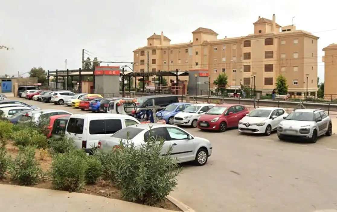 Parkplatz von Haus oder Chalet zum Verkauf in Torremolinos mit Klimaanlage, Heizung und Privatgarten