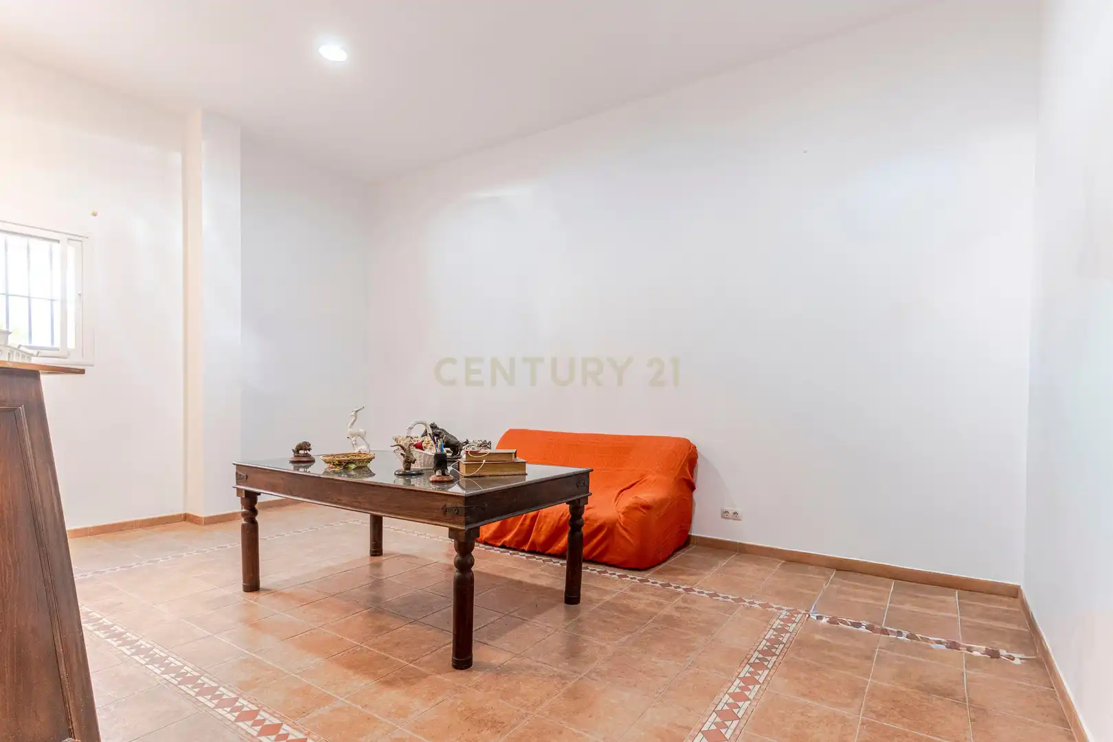 Sala de estar de Casa o chalet en venta en Almuñécar con Piscina