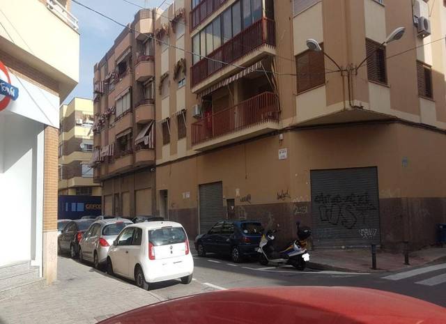 Garaje en Venta en CASTOR en Florida Baja