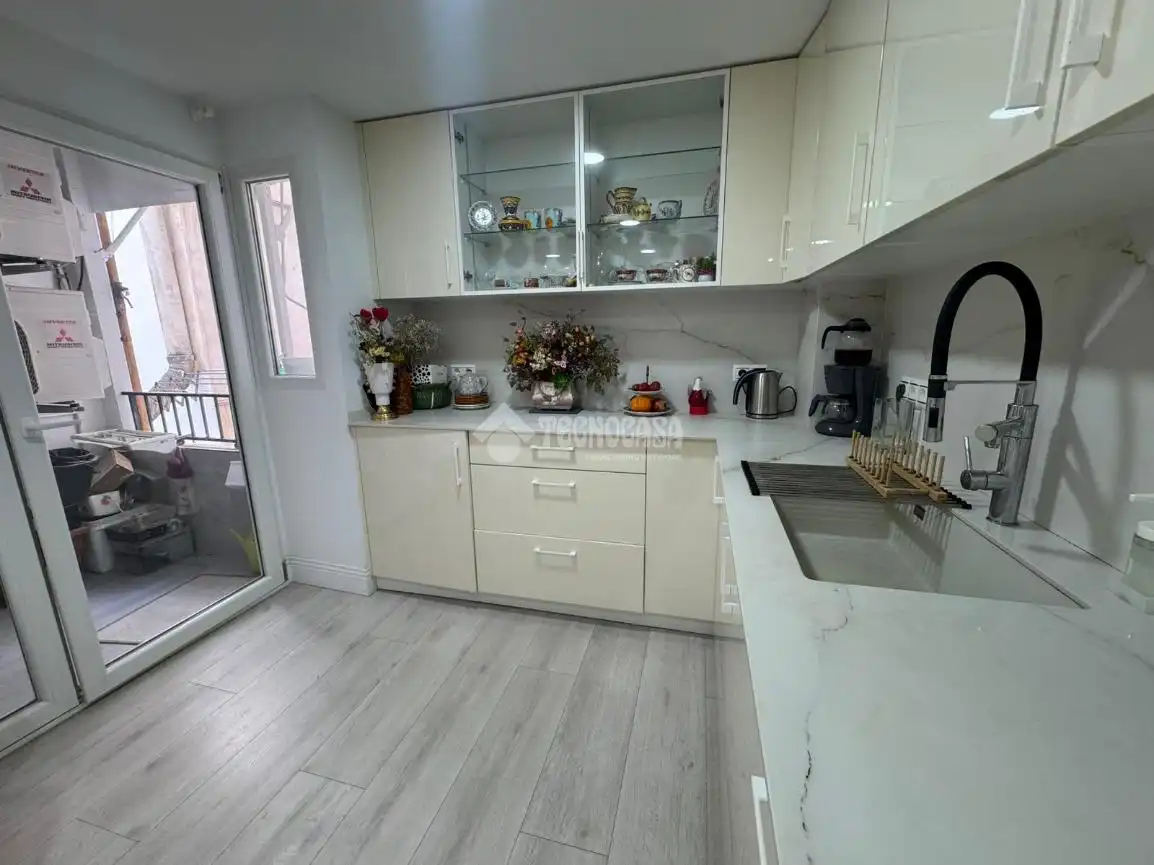 Piso con terraza en venta en L'Olivereta, imagen 3