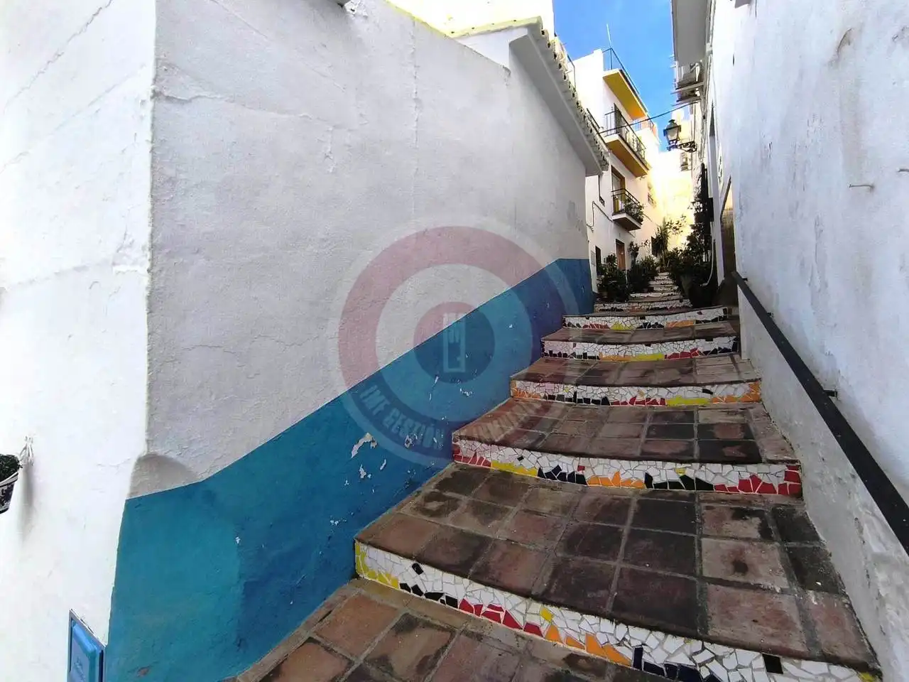 Vista exterior de Casa adosada en venta en Torrox con Terraza y Amueblado