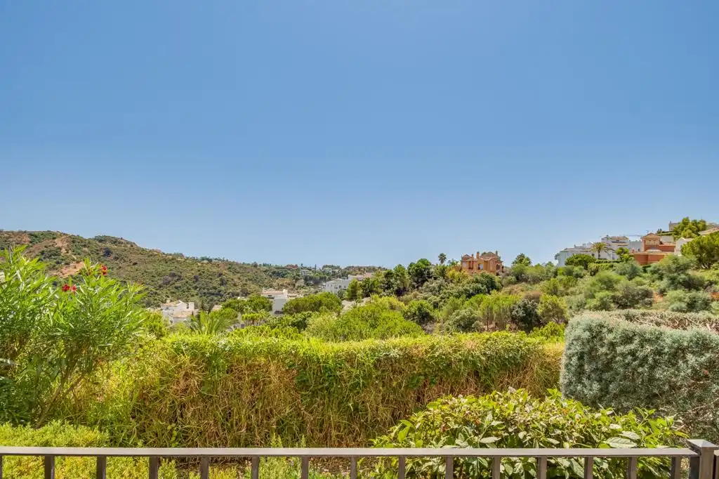 Jardín de Planta baja de alquiler en Benahavís con Aire acondicionado, Terraza y Amueblado