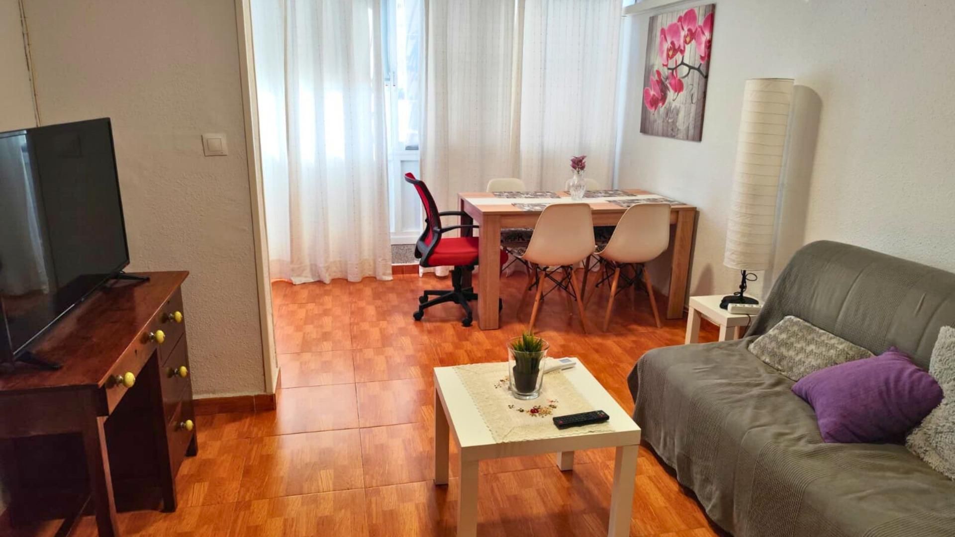 Dormitori de Planta baixa en venda en Alicante / Alacant amb Aire condicionat, Calefacció i Balcó