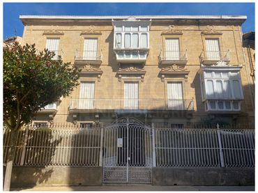 House for sale in Calle Hermanos Sánchez del Río