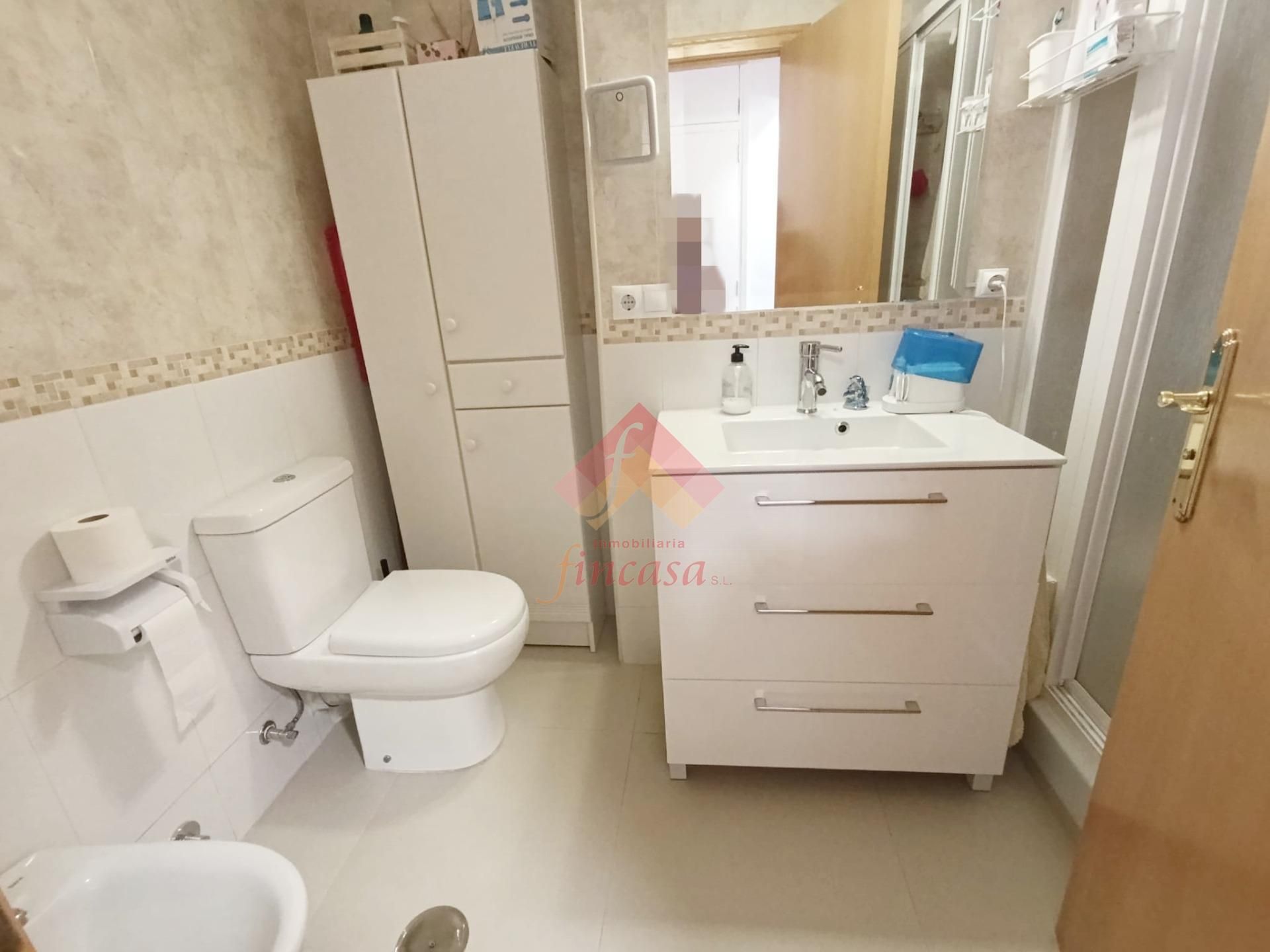 Bany de Pis en venda en Ronda amb Aire condicionat i Calefacció