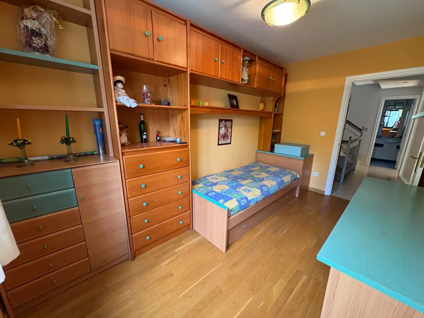Habitación de Casa adosada en venta en Simancas con Aire acondicionado, Calefacción y Jardín privado