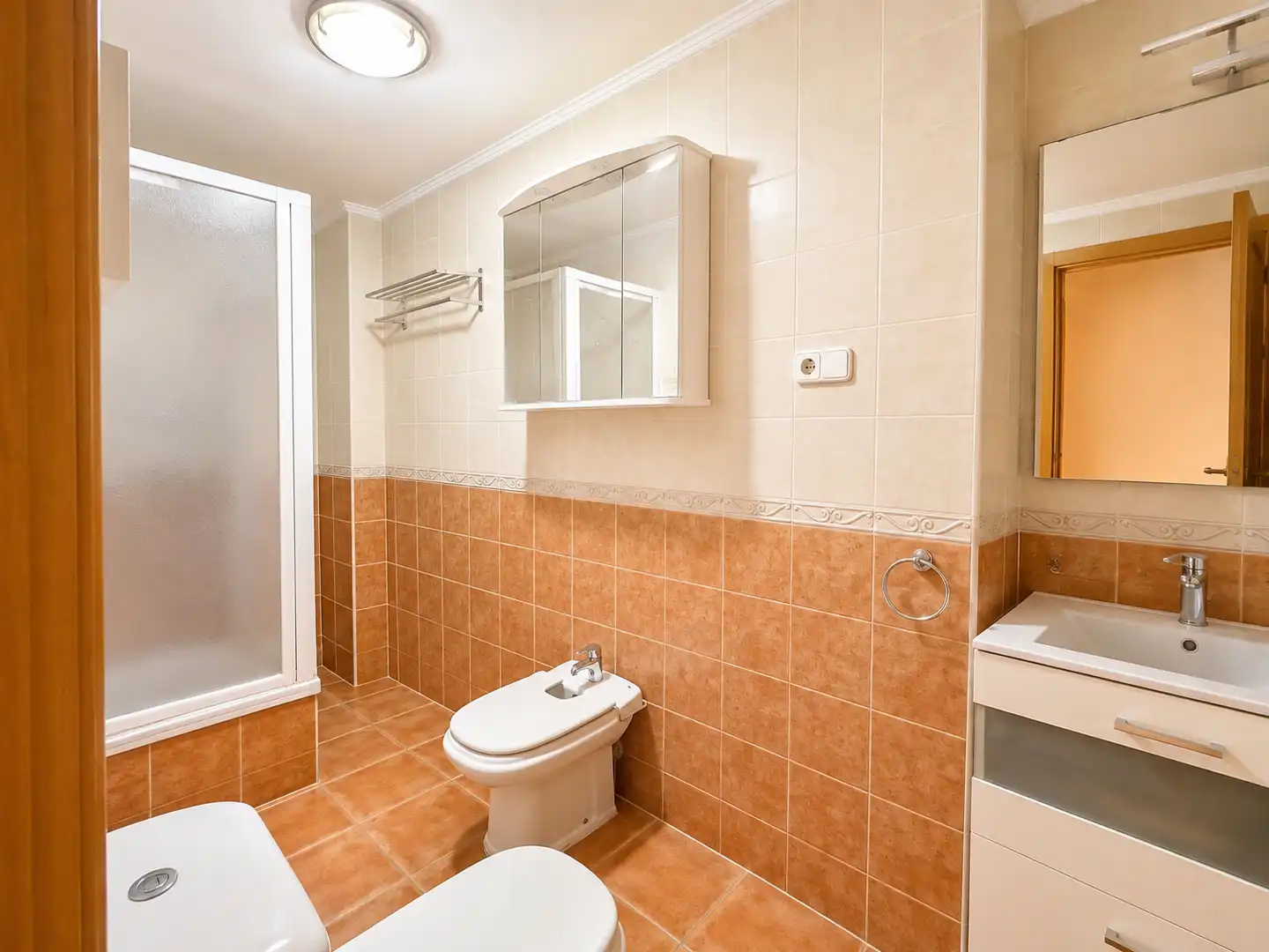 Bathroom of Houses for sale in Vila-seca  with Air Conditioner, Heating and Parquet flooring