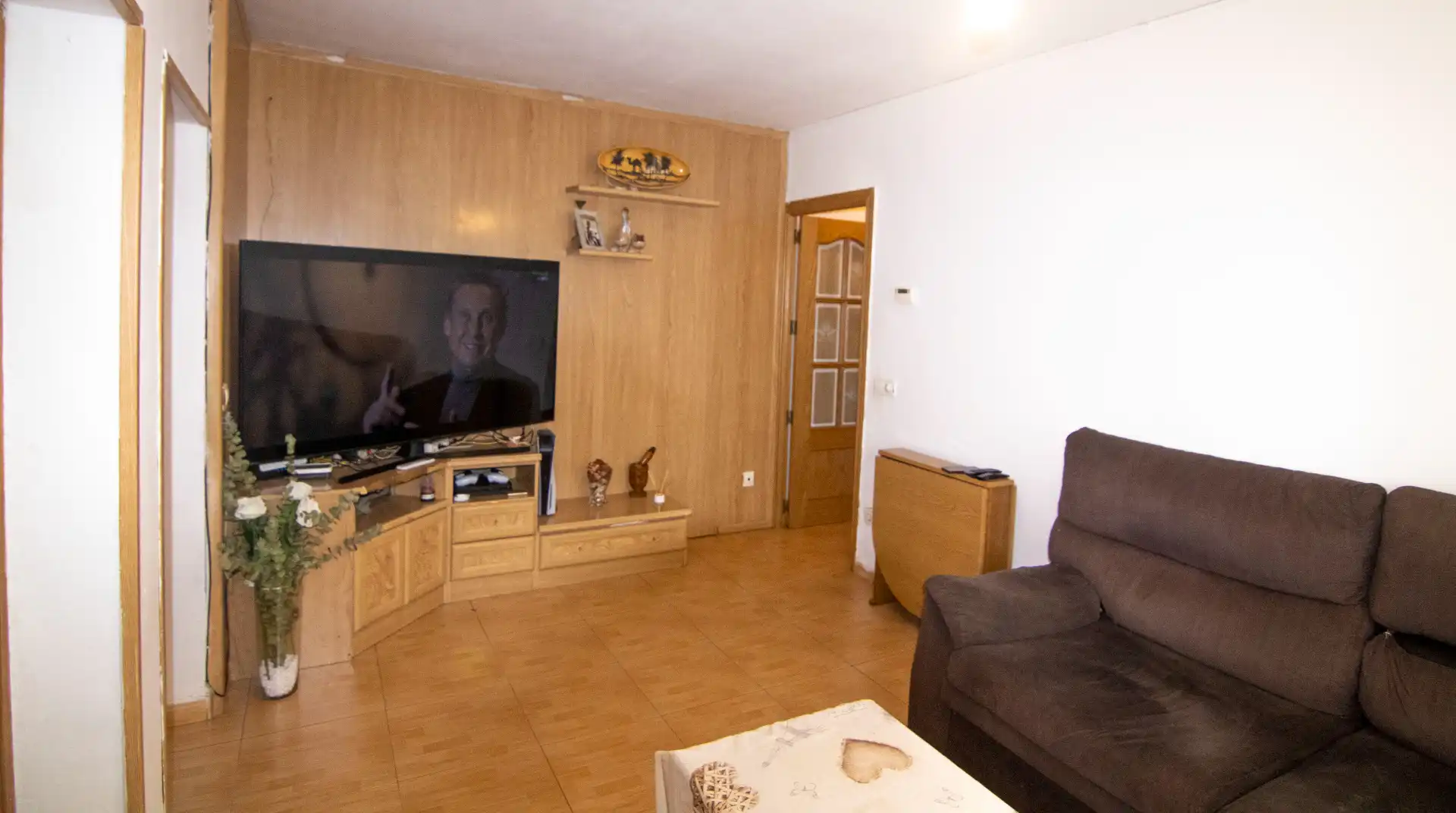 Sala d'estar de Pis en venda en Madrid amb Aire condicionat i Moblat