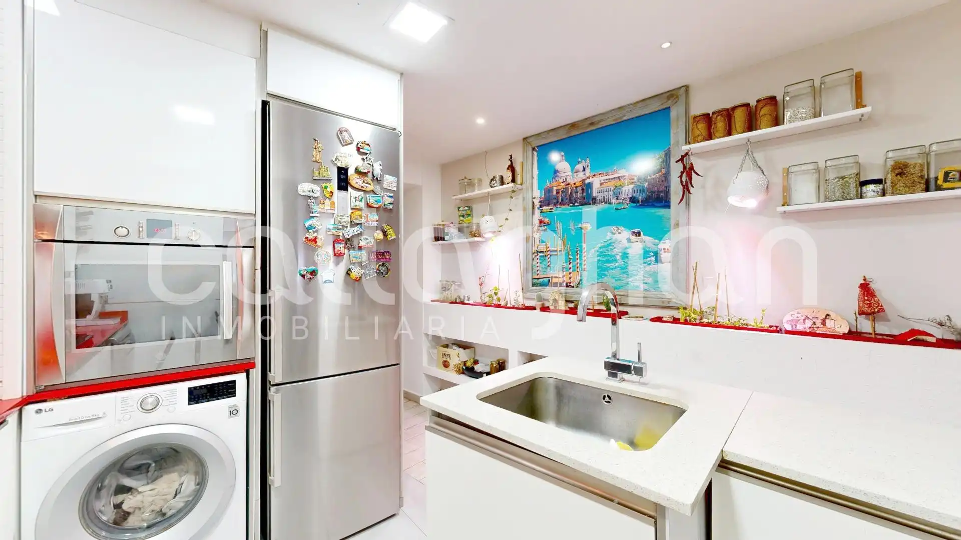 Kitchen of Flat for sale in Valencia  with Air Conditioner, Heating and Furnished
