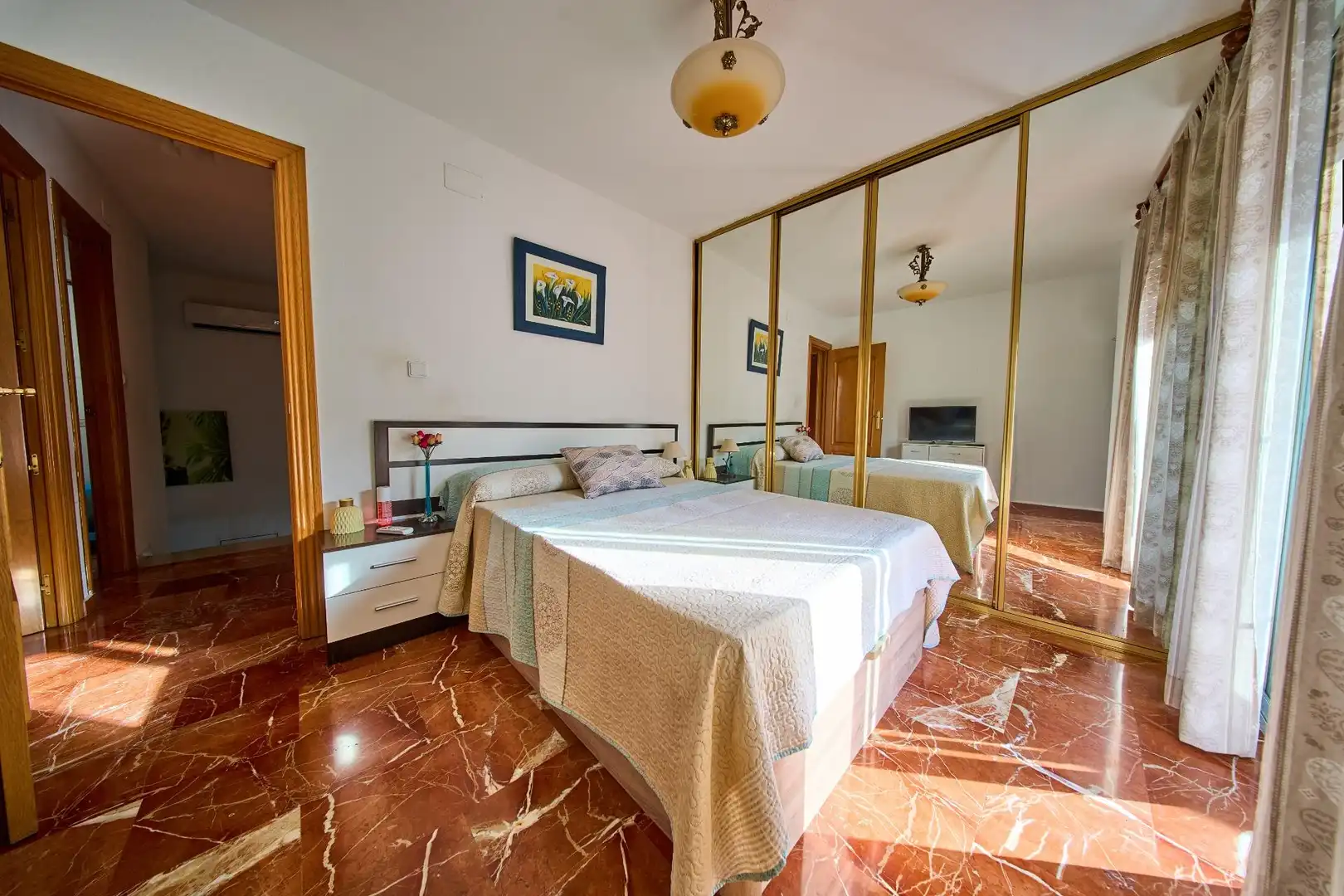 Schlafzimmer von Einfamilien-Reihenhaus zum Verkauf in Jun