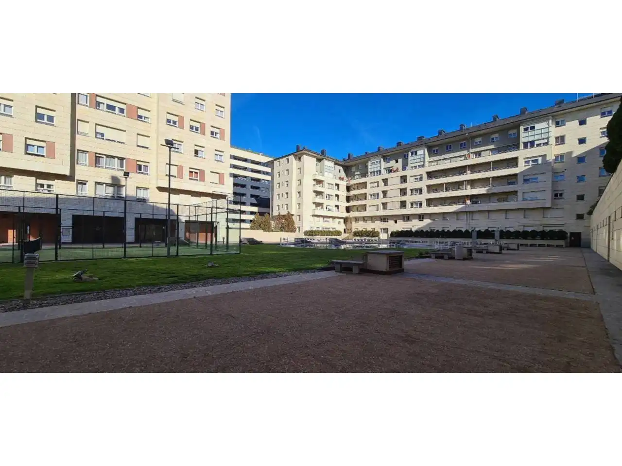 Exterior view of Apartments for rent in  Logroño  with Heating, Parquet flooring and Furnished