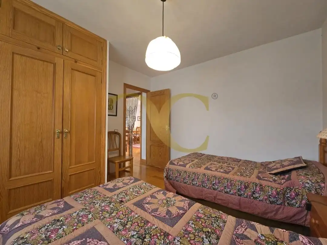 Habitación de Casa o chalet en venta en Llanes con Calefacción, Jardín privado y Terraza