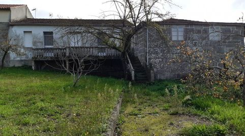 ANTIGUA CASONA DE PIEDRA CON JARDÍN PARA REFORMAR EN FERREIROS.